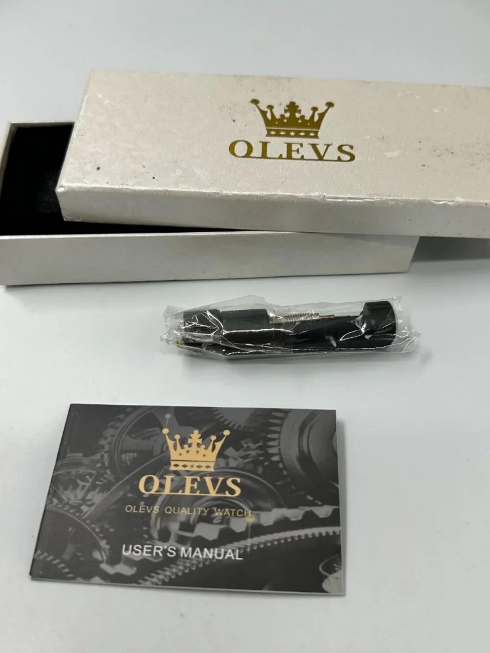 Olevs Watch Women Silver Gold Two Tone Date Window New Battery  7.25